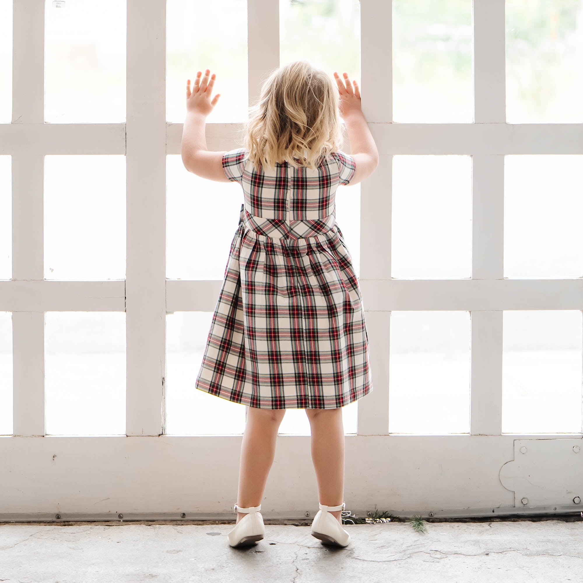 Hope & Henry - Girls Ruffle Collar Organic Party Dress - 4 / Ivory Holiday Tartan Hope & Henry - Girls Ruffle Collar Organic Party Dress - 4 / Ivory Holiday Tartan