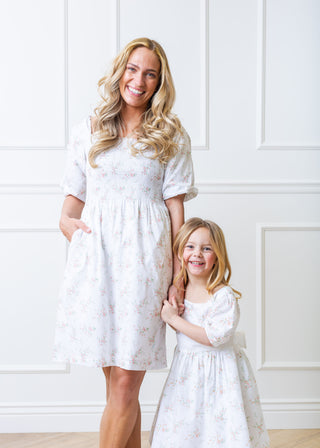 Mommy & Me - Organic Cotton Puff Sleeve Dresses in Printed Meadow Floral Hope & Henry Mommy & Me - Organic Cotton Puff Sleeve Dresses in Printed Meadow Floral Hope & Henry